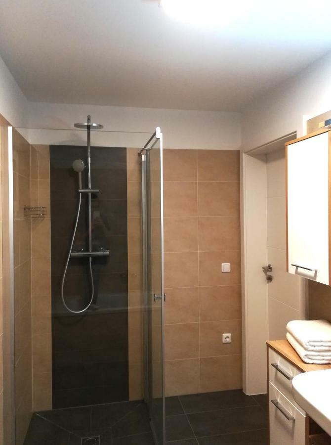 סטראסן Ferienhaus Lurger מראה חיצוני תמונה